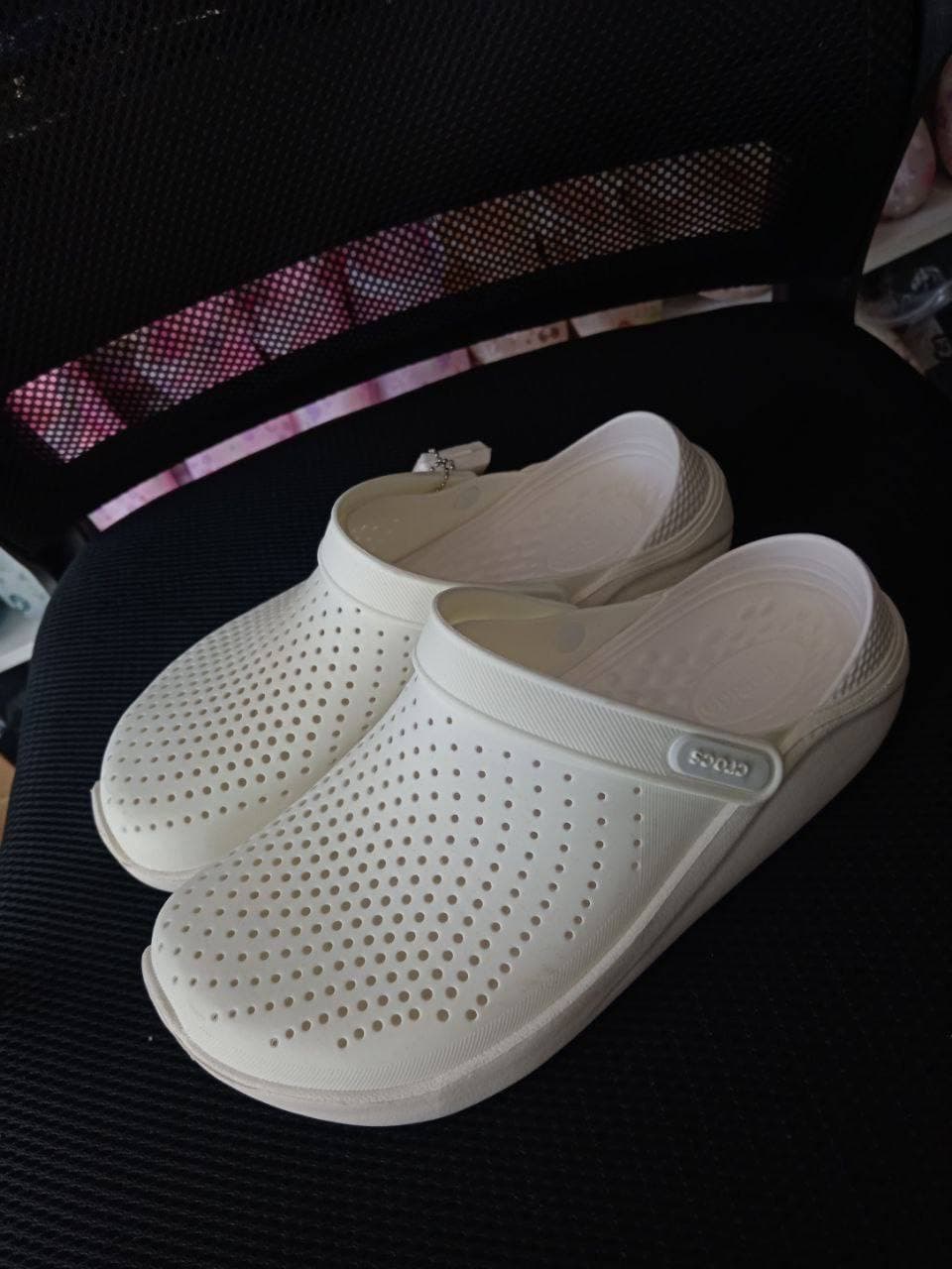 Crocs oppoq