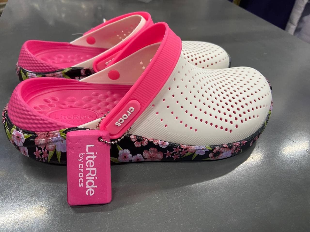Crocs oq pushti gulli J