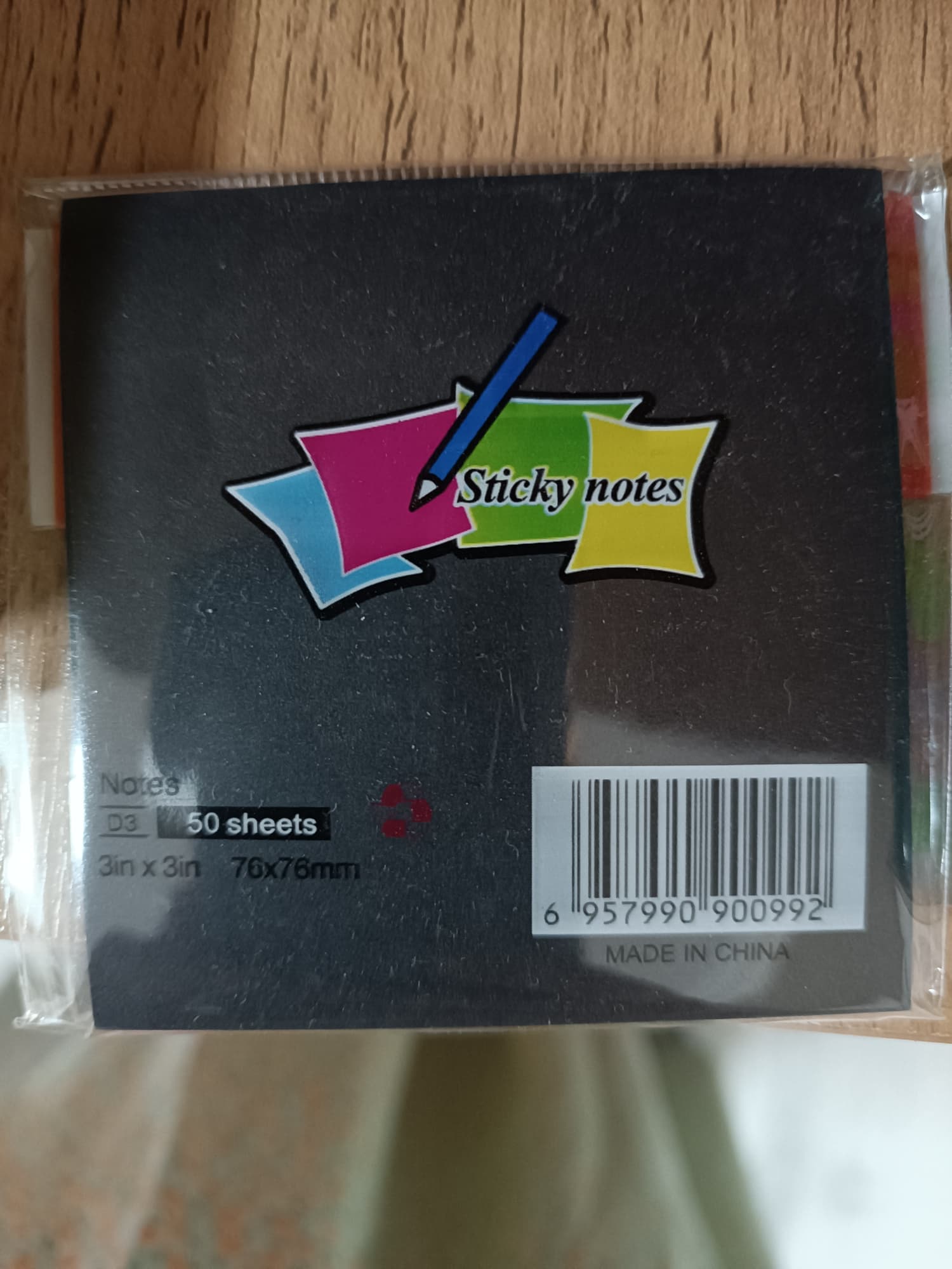 Stiker qora